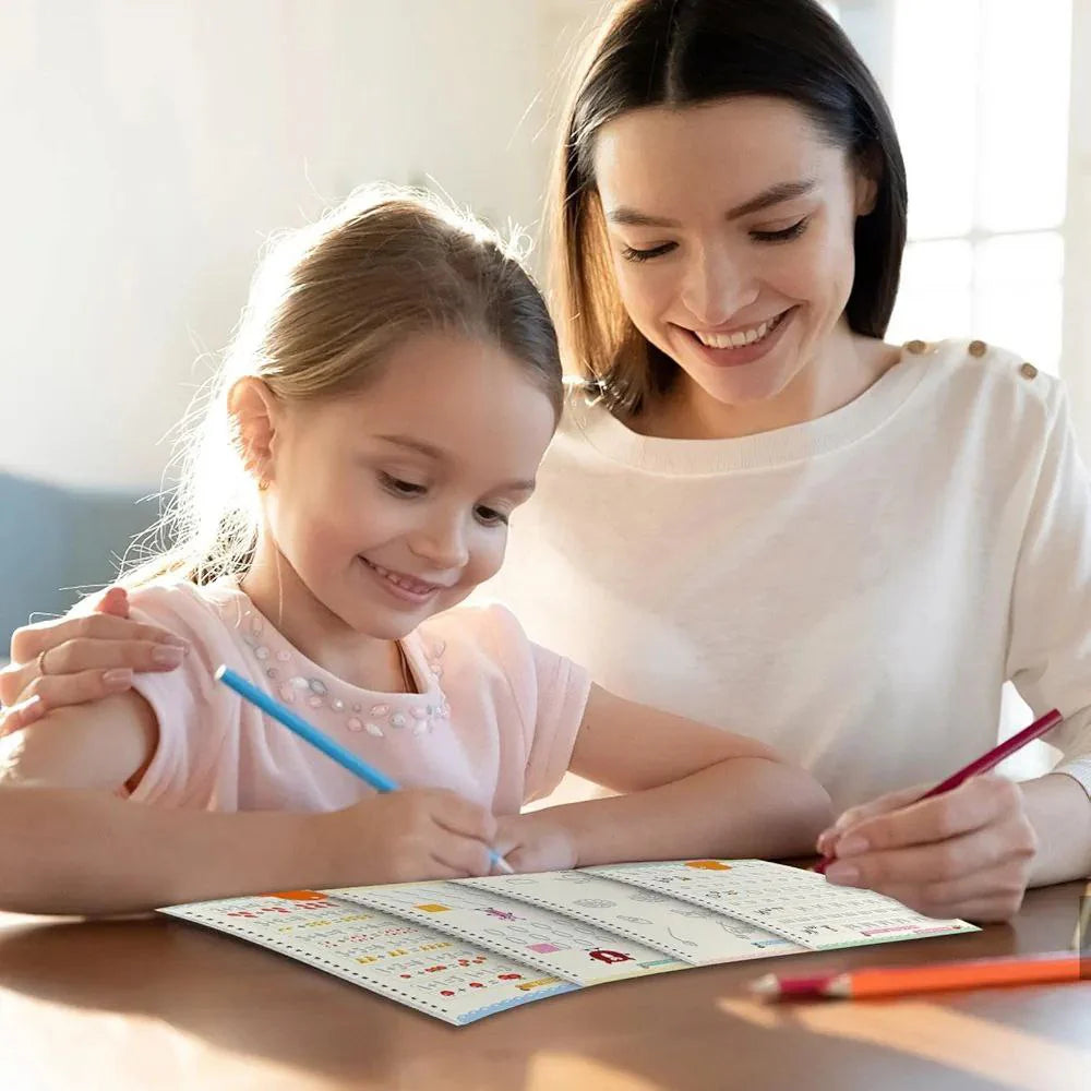 Pack of 4 Reusable Magic Notebooks + 20 Free Pens – Learn without stopping!