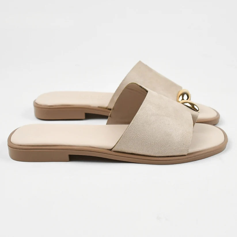 Flat Sandals with Metallic Detail
